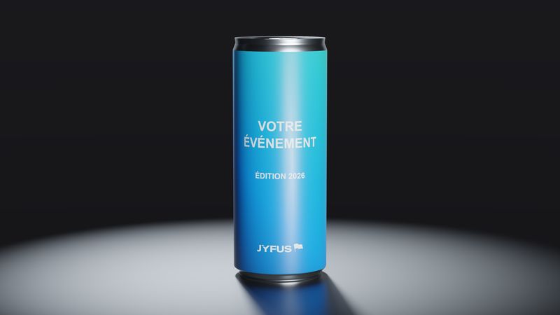 JYFUS — canette rendue en 3D par le moteur, à partir d'un brief neutre